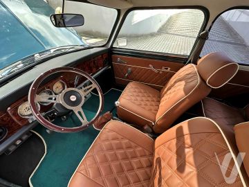 Austin Rover XF (1986) Wnętrze