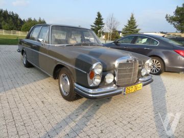 Mercedes-Benz 280SE (1969) Outside