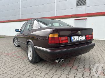 BMW Seria 5 (1992) Zdjęcia z zewnątrz