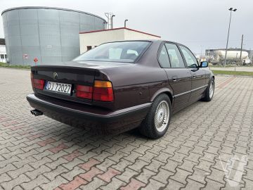 BMW Seria 5 (1992) Zdjęcia z zewnątrz