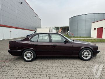 BMW Seria 5 (1992) Zdjęcia z zewnątrz