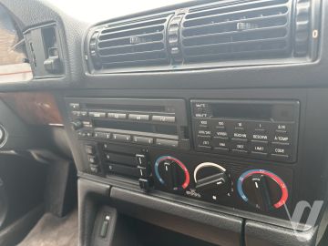 BMW Seria 5 (1992) Wnętrze
