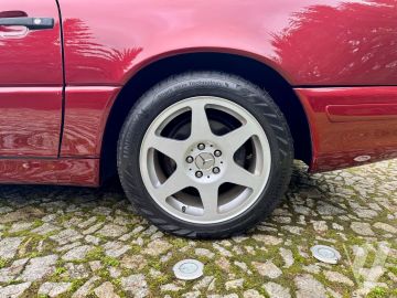 Mercedes-Benz SL (1997) Zdjęcia z zewnątrz