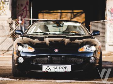 Jaguar XKR (2005) Zdjęcia z zewnątrz