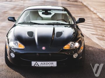 Jaguar XKR (2005) Zdjęcia z zewnątrz
