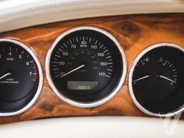 Jaguar XKR (2005) Wnętrze