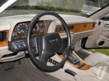 Daimler XJ (1992) Wnętrze