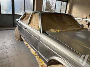 Mercedes-Benz SEL (1990) Detale