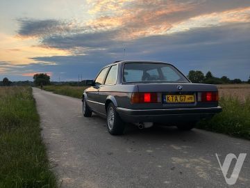 BMW Seria 3 (1984) Zdjęcia z zewnątrz
