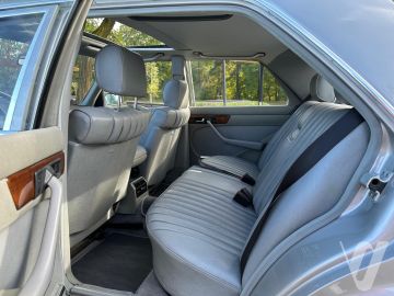 Mercedes-Benz Klasa S (1984) Wnętrze