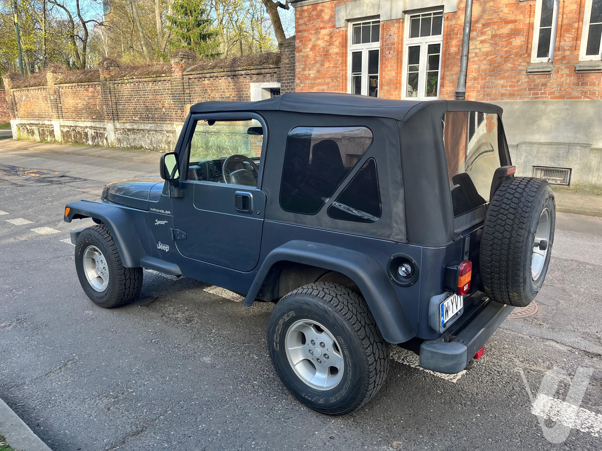 Główne zdjęcie Jeep Wrangler (2001)