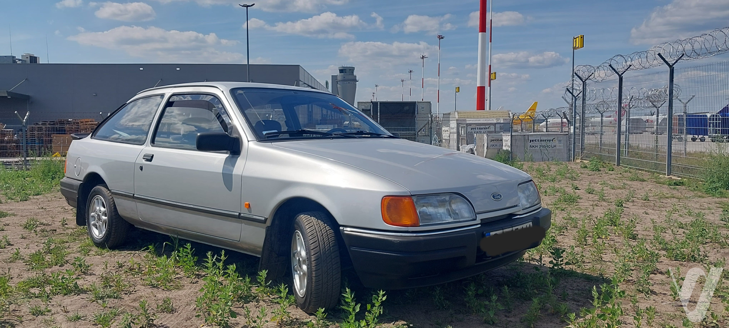 Główne zdjęcie Ford Sierra (1989)