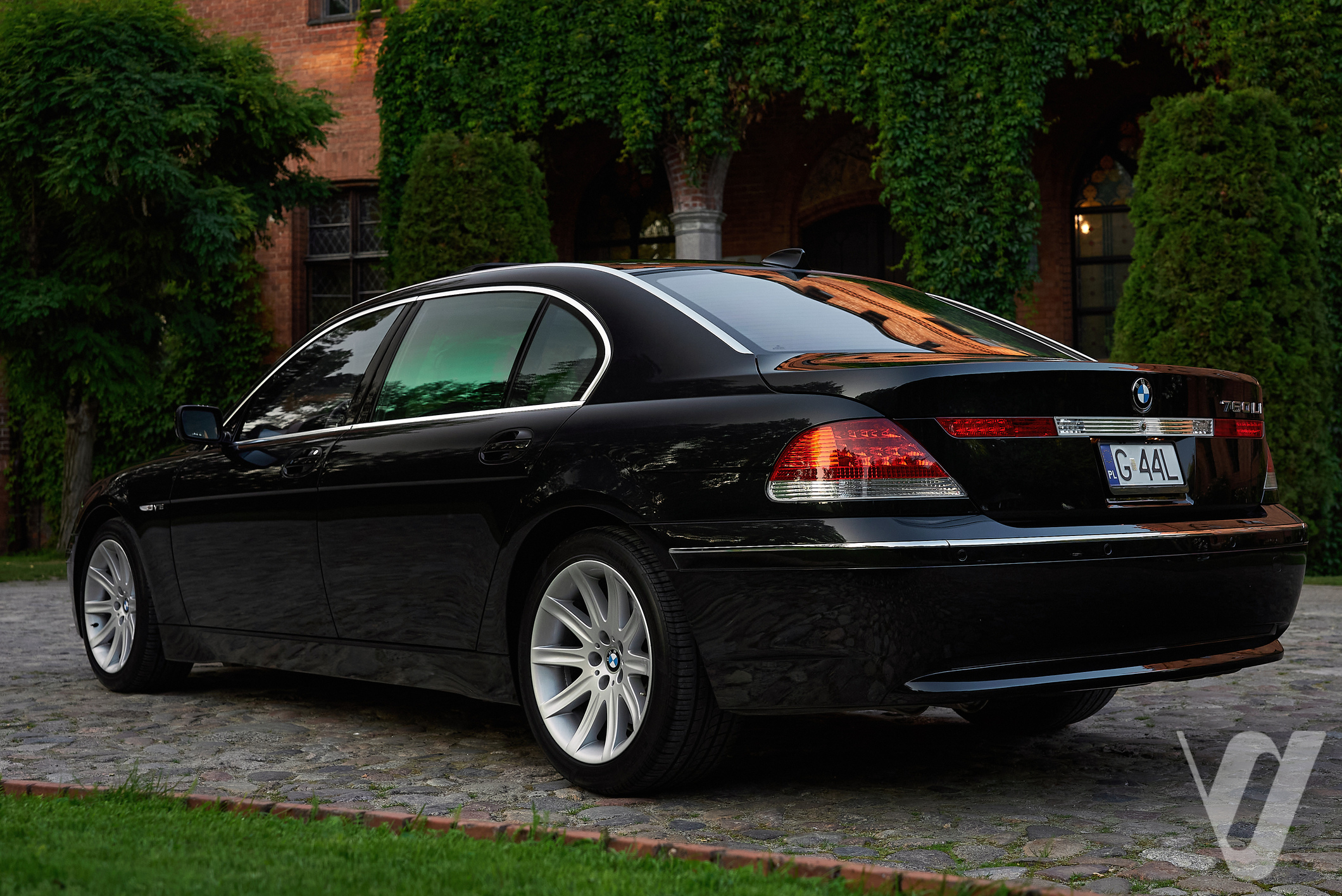 Główne zdjęcie BMW Seria 7 (2003)