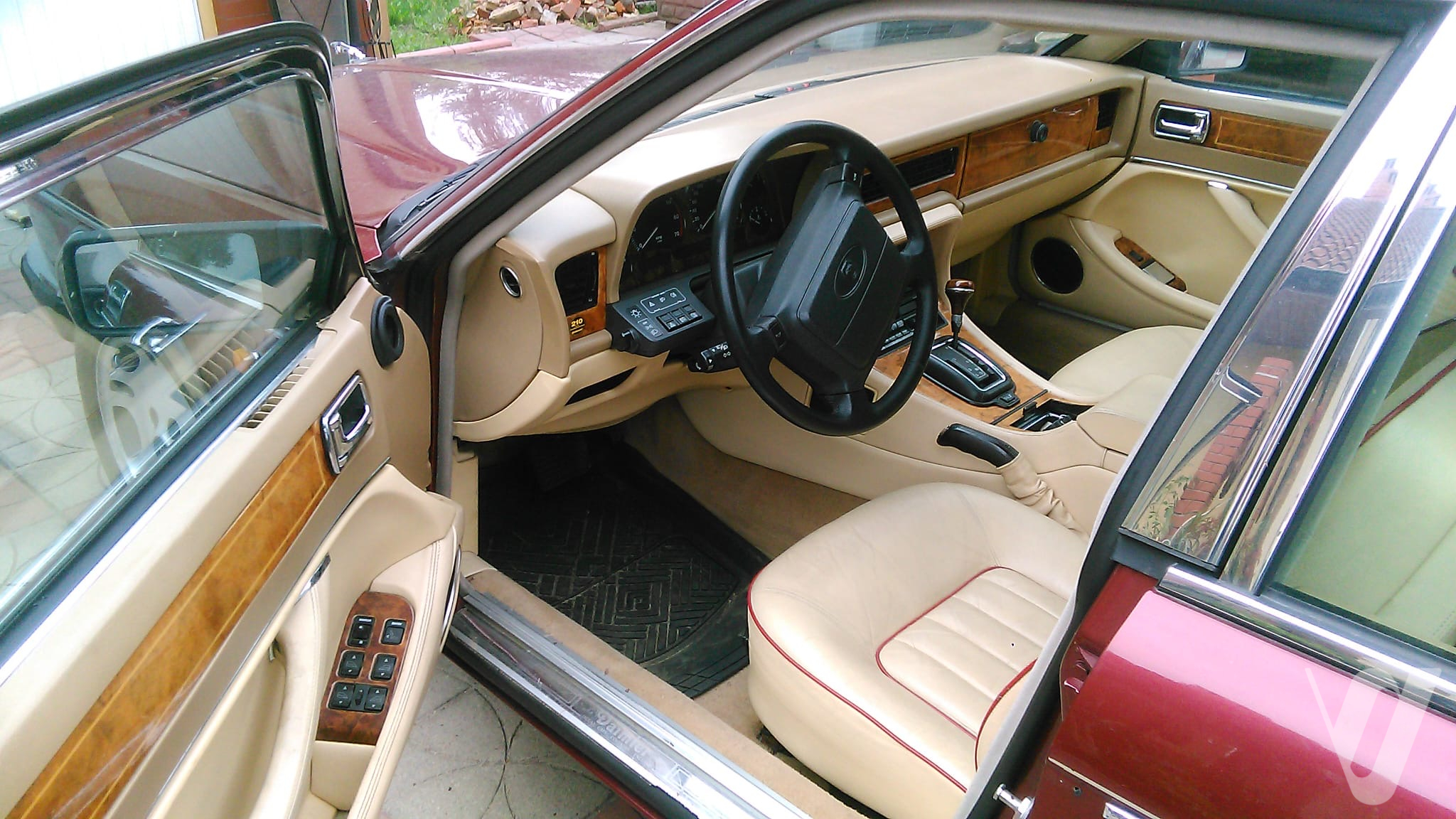 Główne zdjęcie Jaguar Daimler (1993)