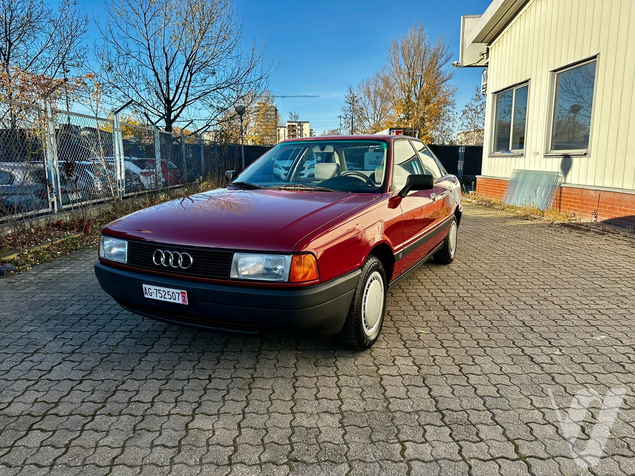 Audi 80 (1989) zdjęcie główne