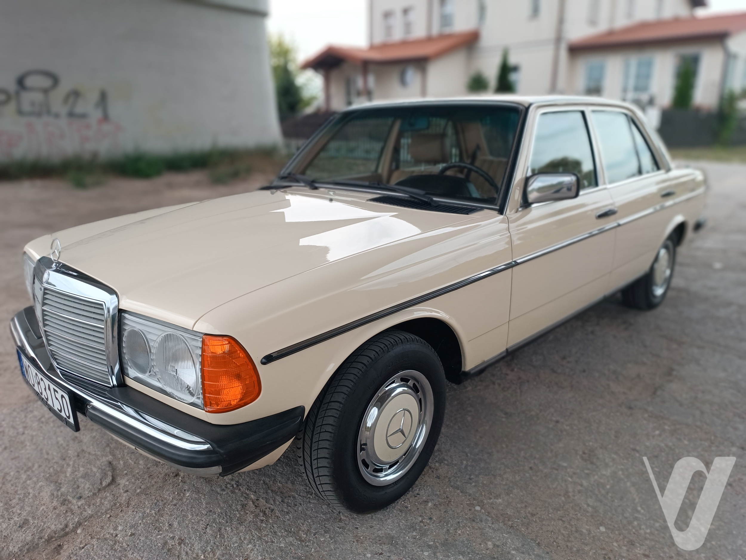 Mercedes-Benz W123 (1981) zdjęcie główne