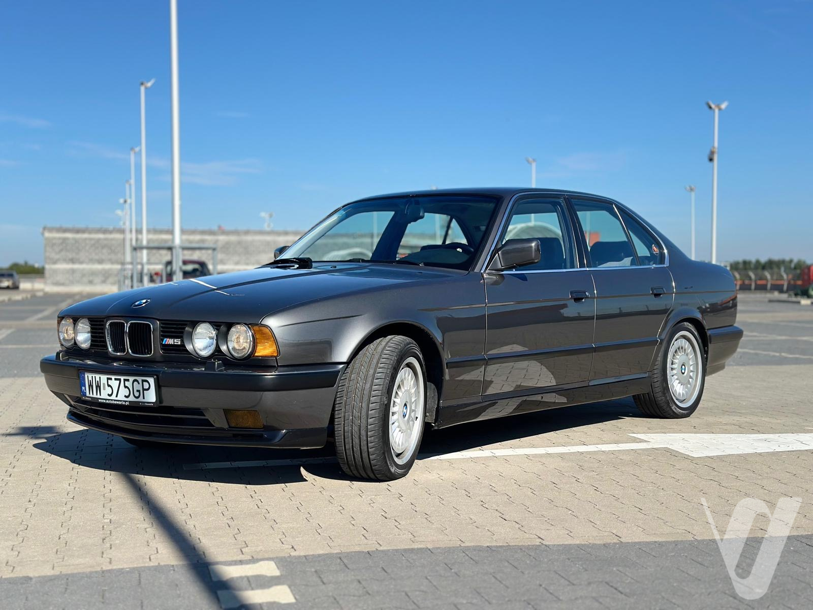 Główne zdjęcie BMW M5 (1989)