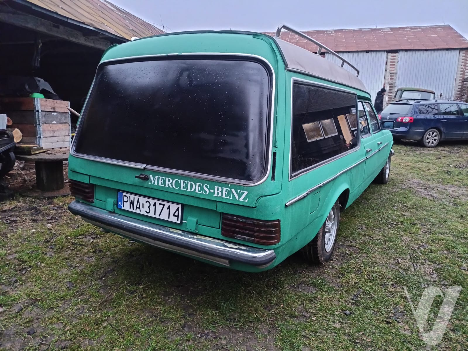 Mercedes-Benz W123 (1981) main image