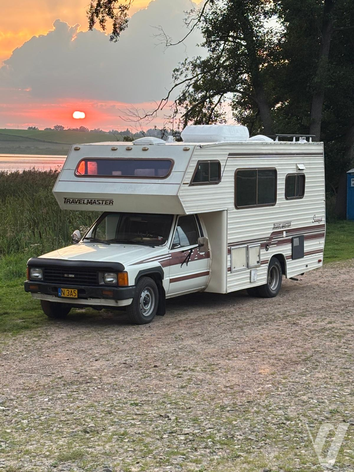 Główne zdjęcie Toyota Pickup (1986)