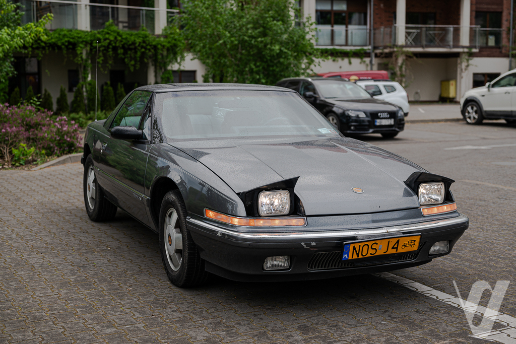 Główne zdjęcie Buick Reatta (1989)