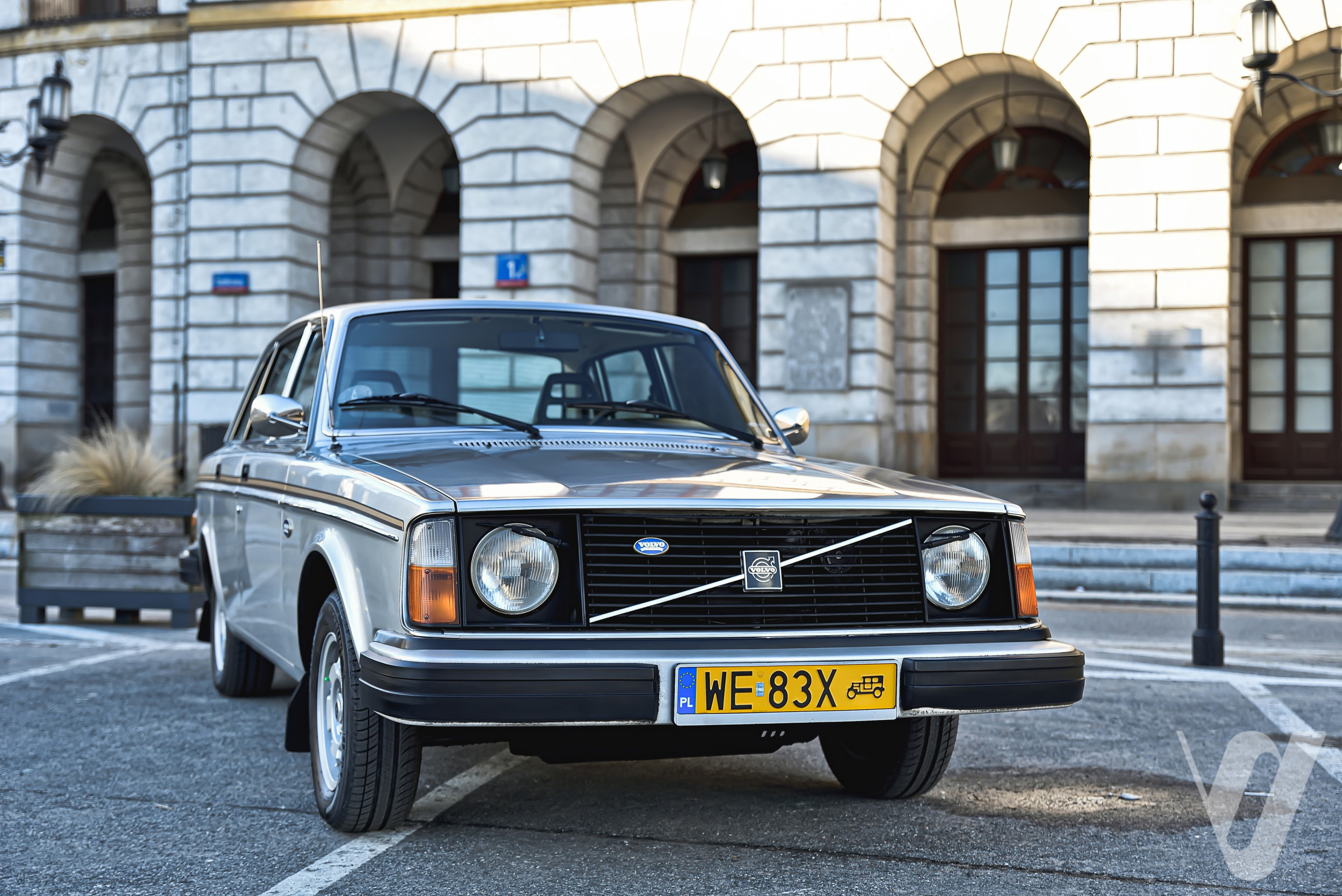 Główne zdjęcie Volvo 244 (1977)