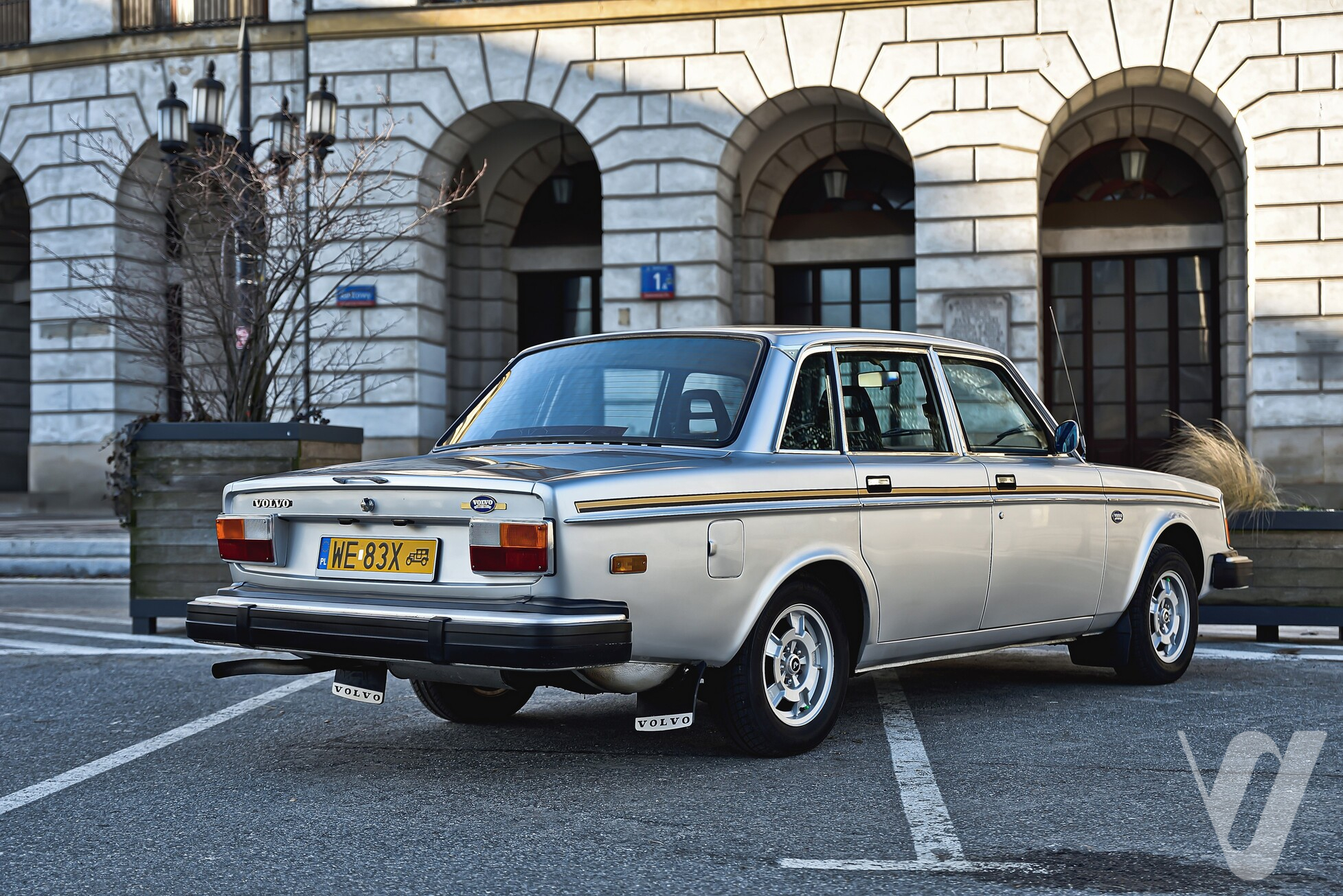 Główne zdjęcie Volvo 244 (1977)