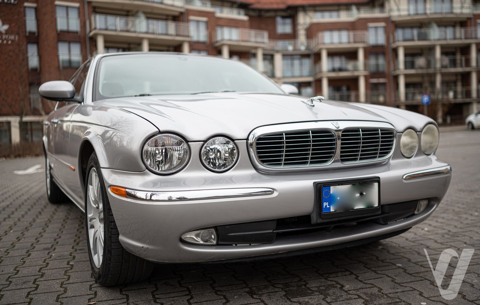 Główne zdjęcie Jaguar XJ (2005)