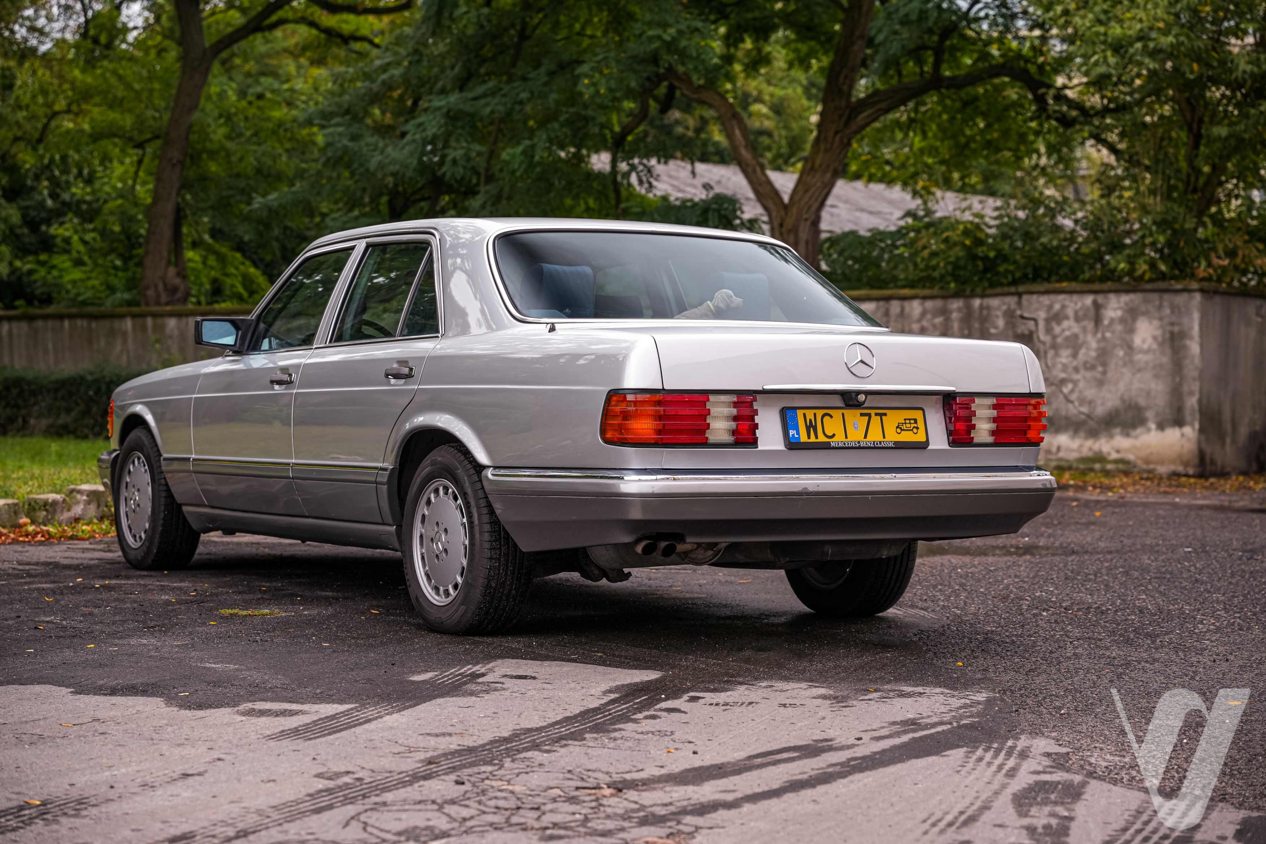 Mercedes-Benz W126 (1986) main image