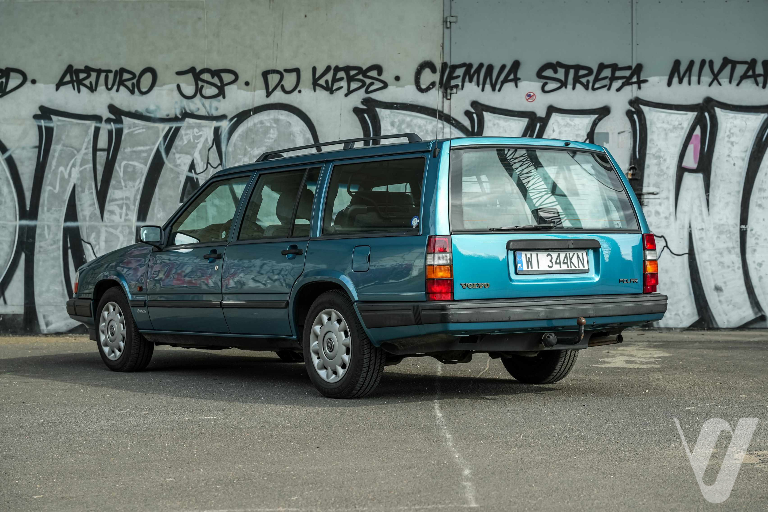 Główne zdjęcie Volvo 940 (1995)