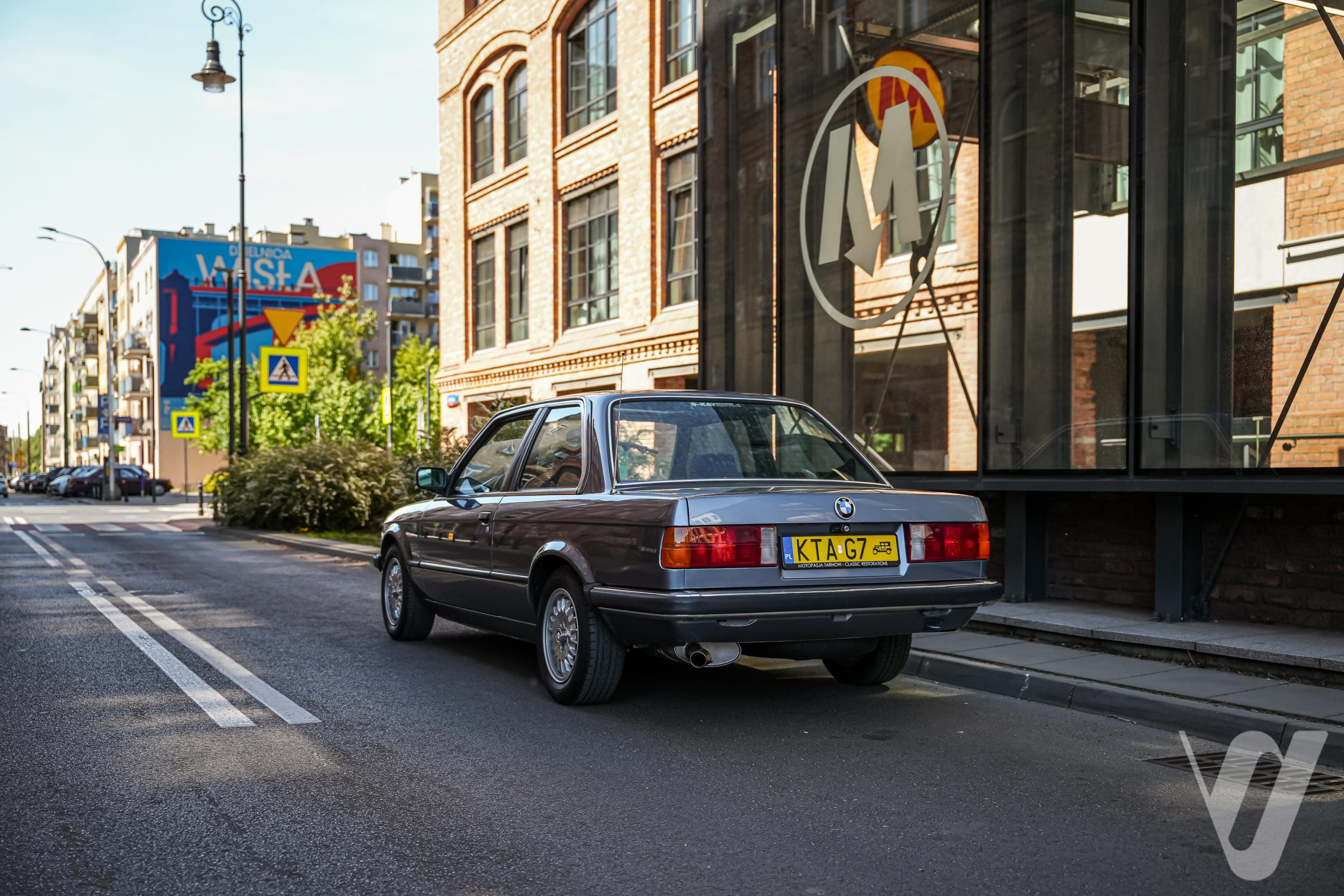 Główne zdjęcie BMW Seria 3 (1984)