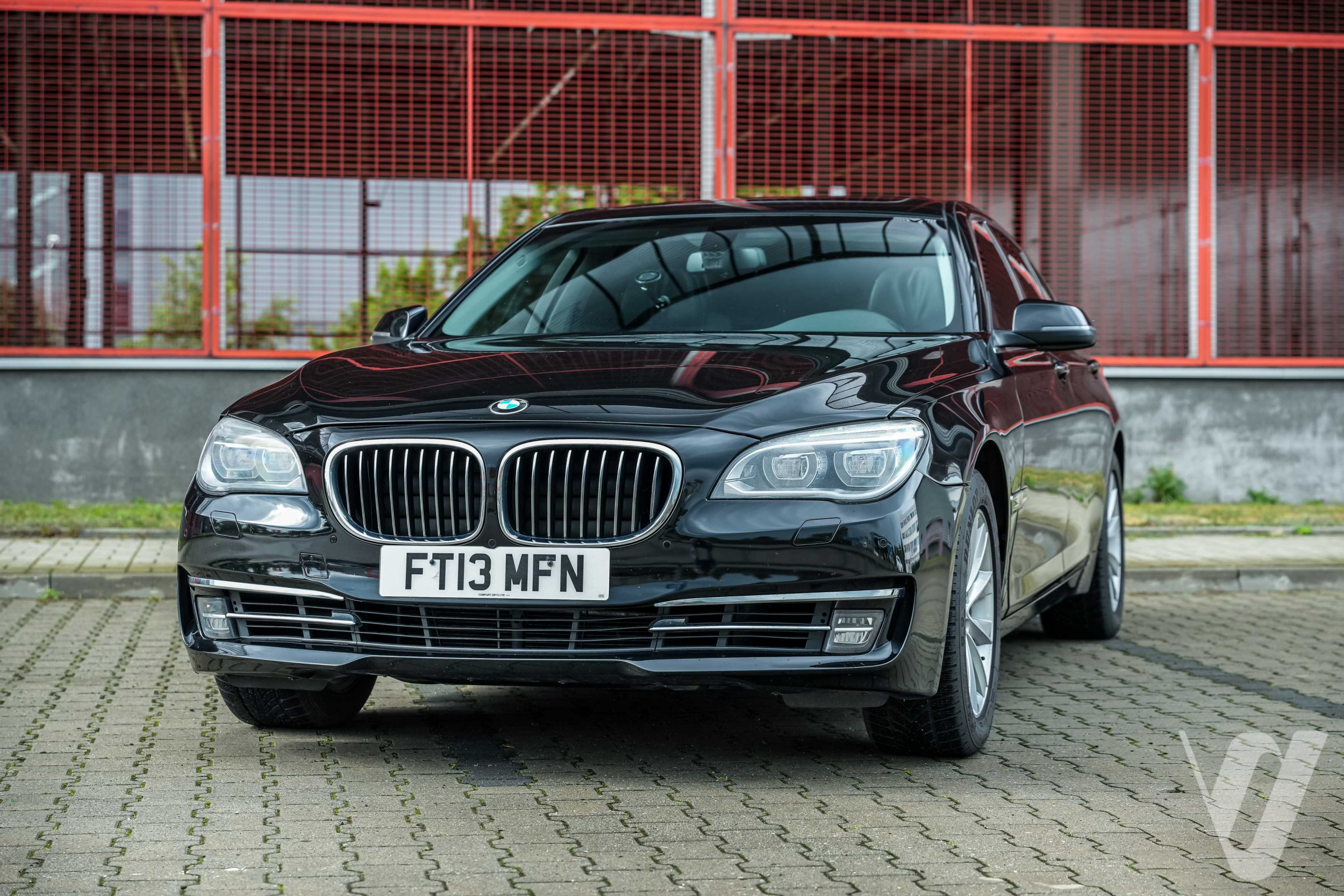 BMW Seria 7 (2012) main image