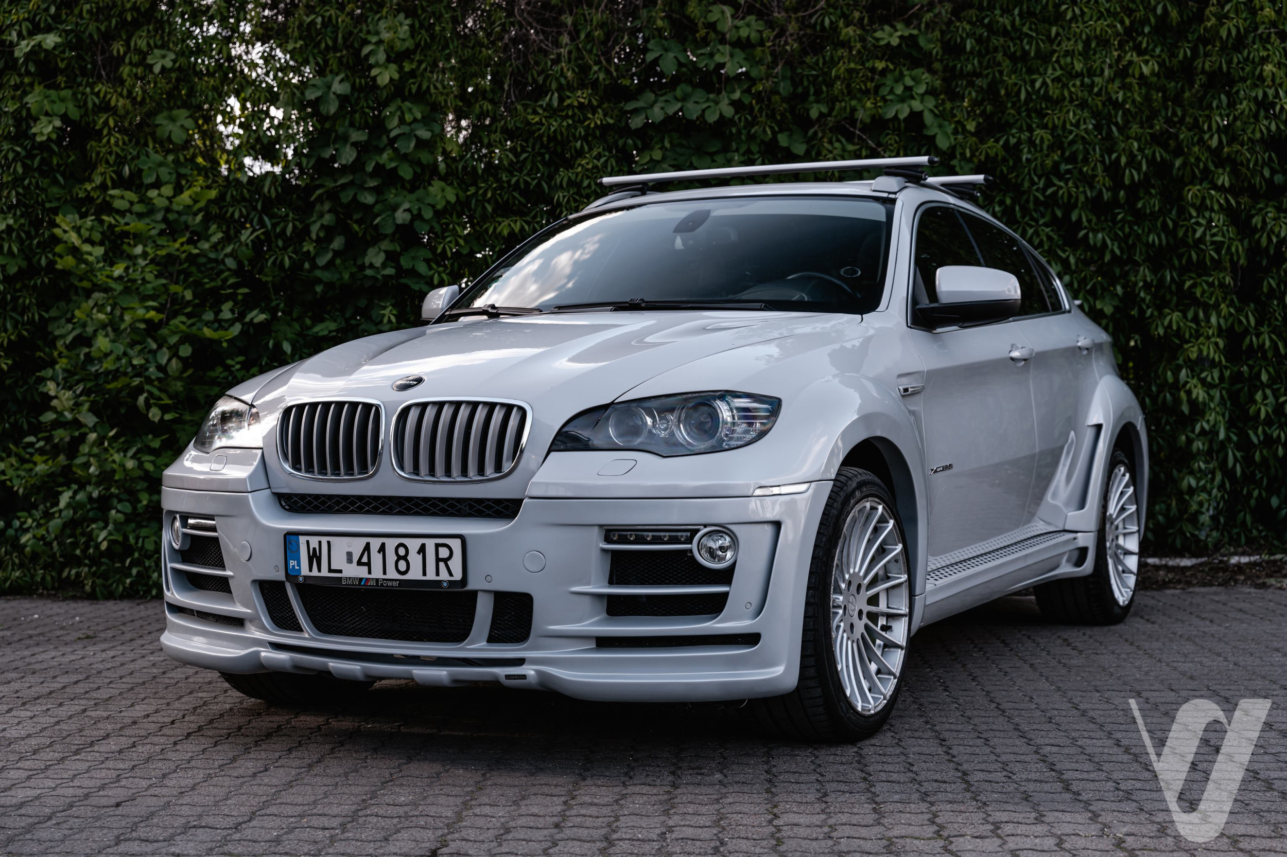 BMW X6M (2009) main image