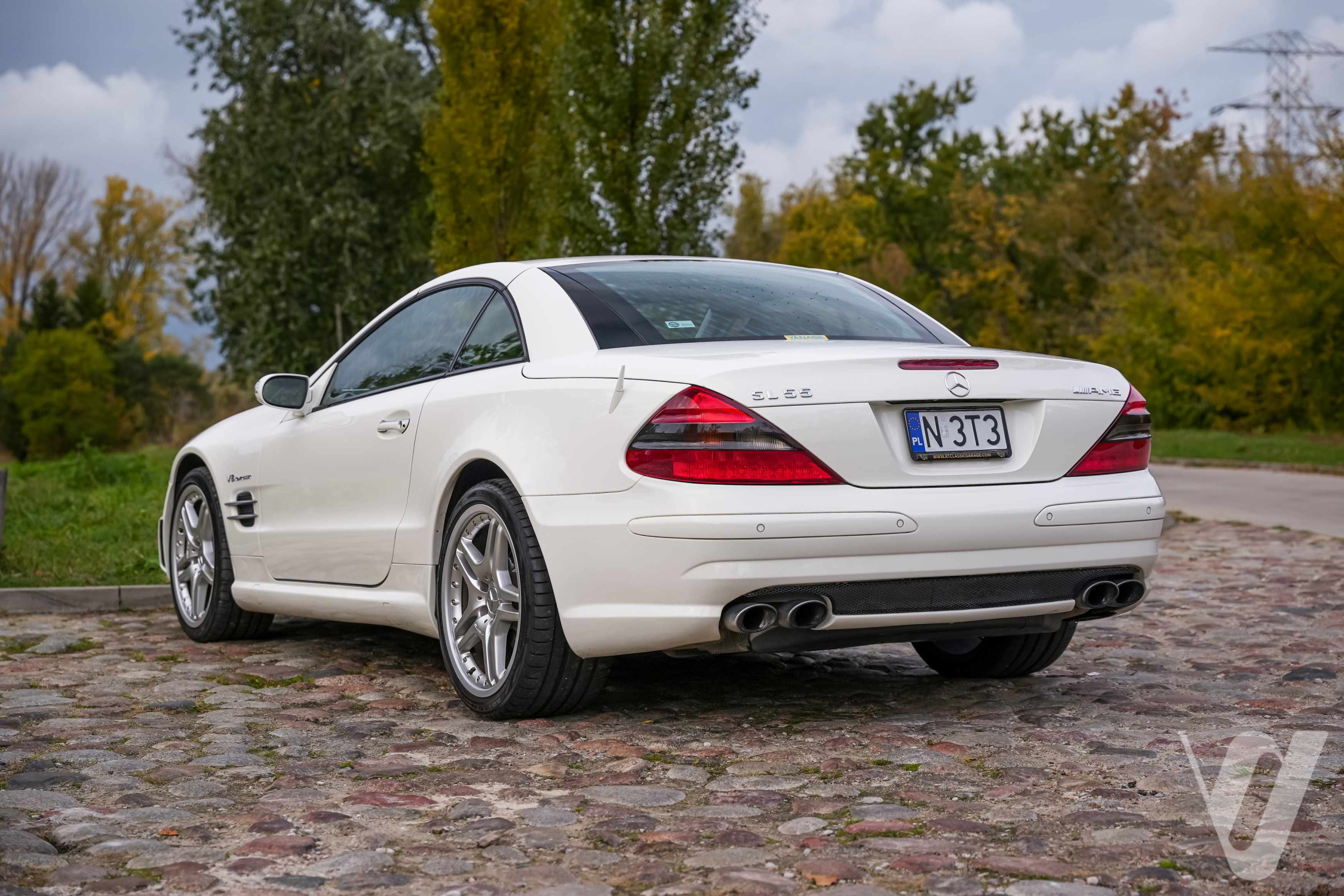 Mercedes-Benz SL (2005) main image