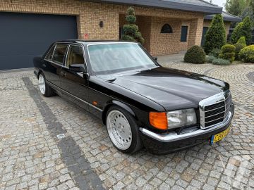 Mercedes-Benz SEL (1990) Zdjęcia z zewnątrz