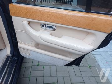 Bentley Arnage (2000) Wnętrze