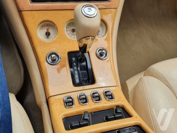 Bentley Arnage (2000) Wnętrze