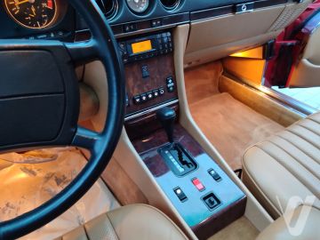 Mercedes-Benz SL (1986) Wnętrze