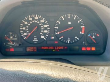 BMW M5 (1991) Wnętrze