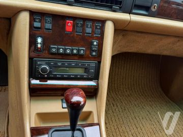 Mercedes-Benz SEL (1990) Wnętrze