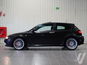 Alfa Romeo 147 (2004) Zdjęcia z zewnątrz