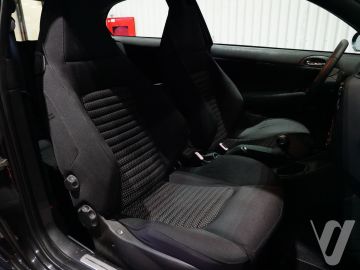Alfa Romeo 147 (2004) Wnętrze