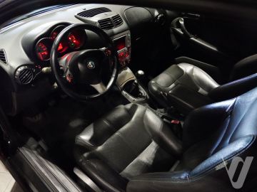 Alfa Romeo 147 (2004) Wnętrze