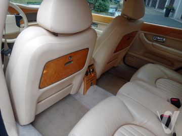 Bentley Arnage (2000) Wnętrze