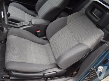 Toyota Celica (1992) Wnętrze