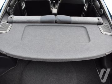 Toyota Celica (1992) Wnętrze