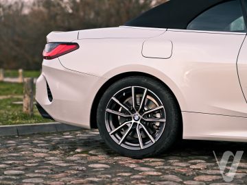 BMW Seria 4 (2023) Zdjęcia z zewnątrz
