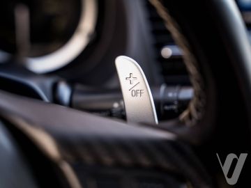 Mitsubishi Lancer Evolution (2008) Wnętrze