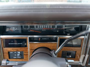 Cadillac Seville (1981) Wnętrze
