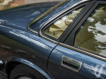 Jaguar XJ (1990) Outside
