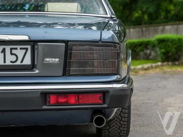 Jaguar XJ (1990) Outside